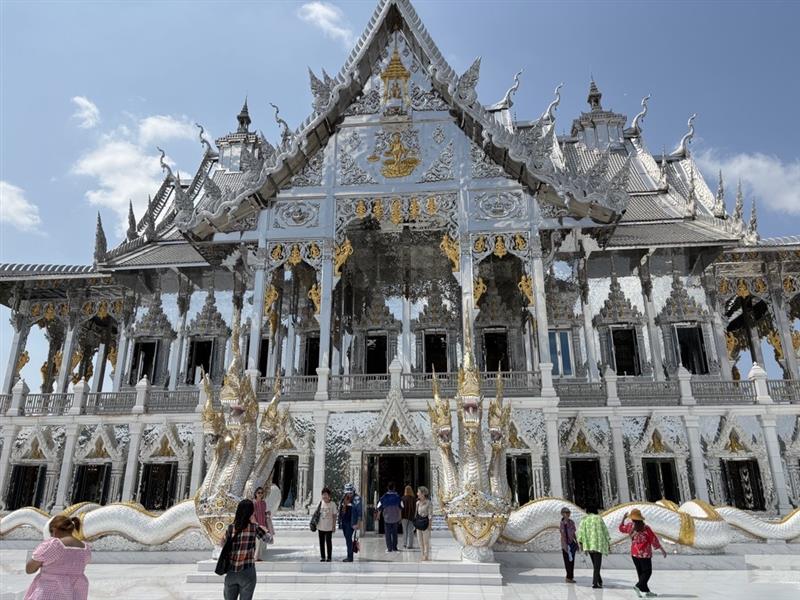 “タイの銀閣寺”とも称される　ワット プッタ プロムマヤーン